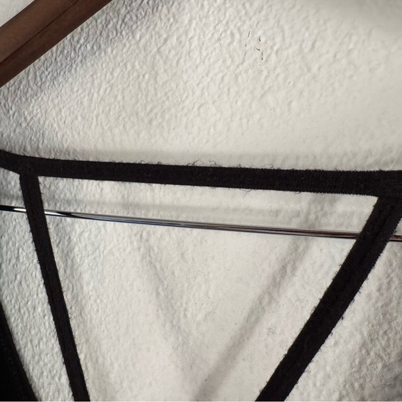 SO Swing Top Criss Cross Open Back Stretch Tee Basic Staple Soft Size Large - Picture 6 of 10